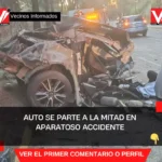 Un auto se parte a la mitad en aparatoso accidente en Guadalajara, Jalisco; conductor se encuentra grave