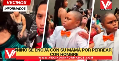 ¡No soportó! Niño se enoja con su mamá por perrear con hombre en fiesta |VIDEO