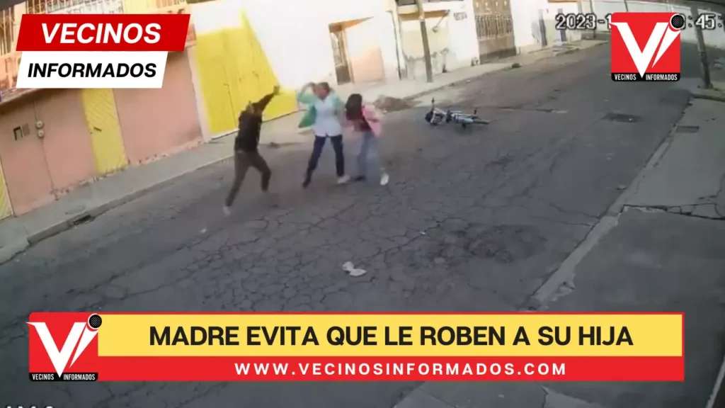 Madre evita que le roben a su hija en Ecatepec