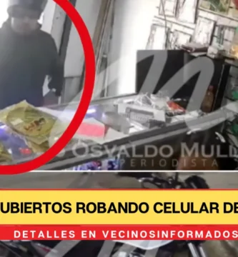 VIDEO | Un hombre y una mujer son descubiertos robando celular de un negocio en Ecatepec