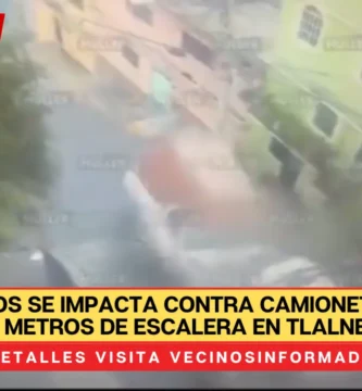 Un accidente se registró en la colonia Doctor Jorge Ramírez Cantú, en el municipio de Tlalnepantla, cuando un automóvil perdió los frenos y se impactó contra una camioneta. Debido a la fuerza del choque, ambos vehículos terminaron cayendo por una escalera, recorriendo varios metros antes de detenerse.
