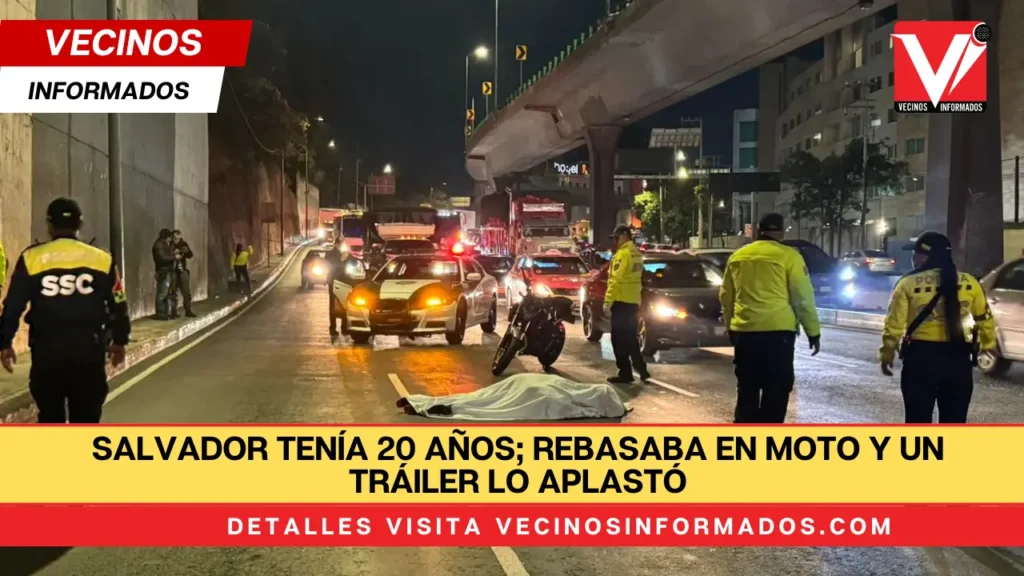 Salvador tenía 20 años; rebasaba en moto y un tráiler lo aplastó