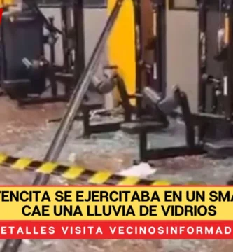 VIDEO: Jovencita se ejercitaba en un Smart Fit y le cae una lluvia de vidrios