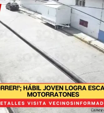 VIDEO: ‘¡A correr!’; hábil joven logra escapar de unos motorratones