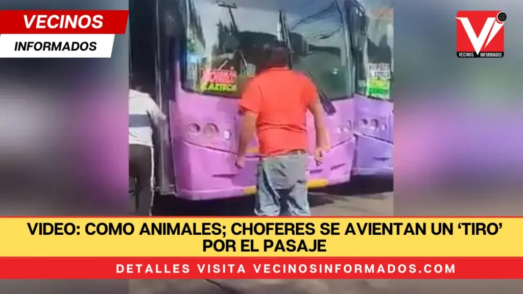 VIDEO: Como animales; choferes se avientan un ‘tiro’ por el pasaje