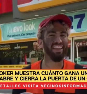 VIDEO Tiktoker muestra cuánto gana una persona que abre y cierra la puerta de un OXXO