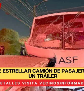 Se acaba de estrellar camión de pasajeros atrás de un tráiler