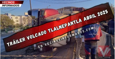 Tráiler con 17 toneladas de huevo se volcó en Tlalnepantla; daños superan $700 mil pesos. No hay heridos, pero hay caos vial.
